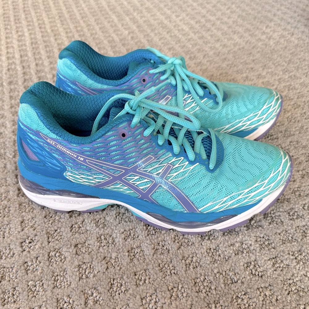 ASICS: Asics Gel-Nimbus 18 Women’s Sneakers